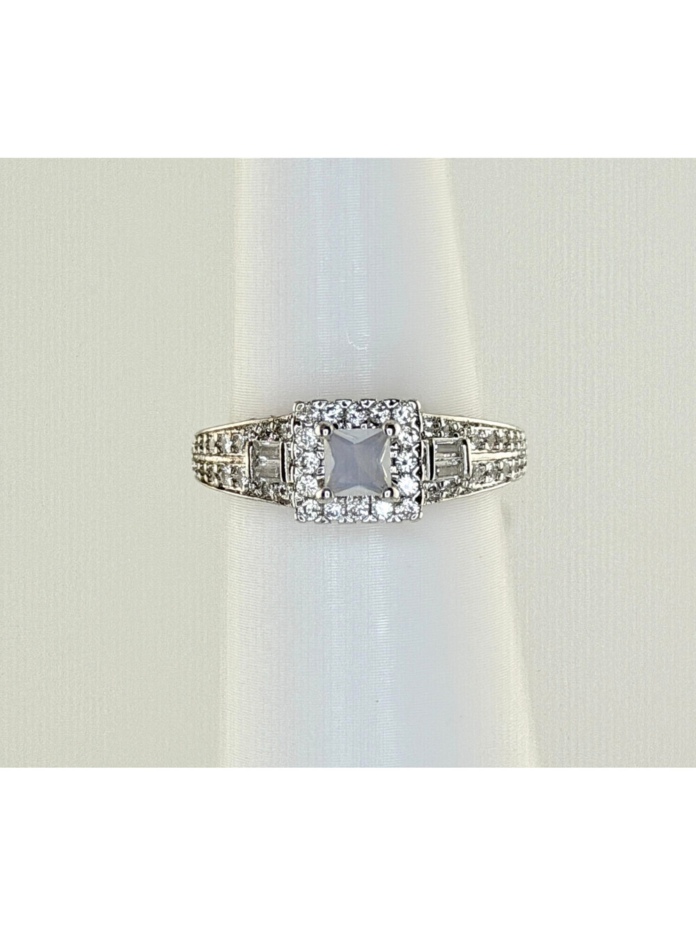 Bomb Party Sz 7 Fall Catch A Unicorn Moonstone on Rhodium RBP2419 RETRO
